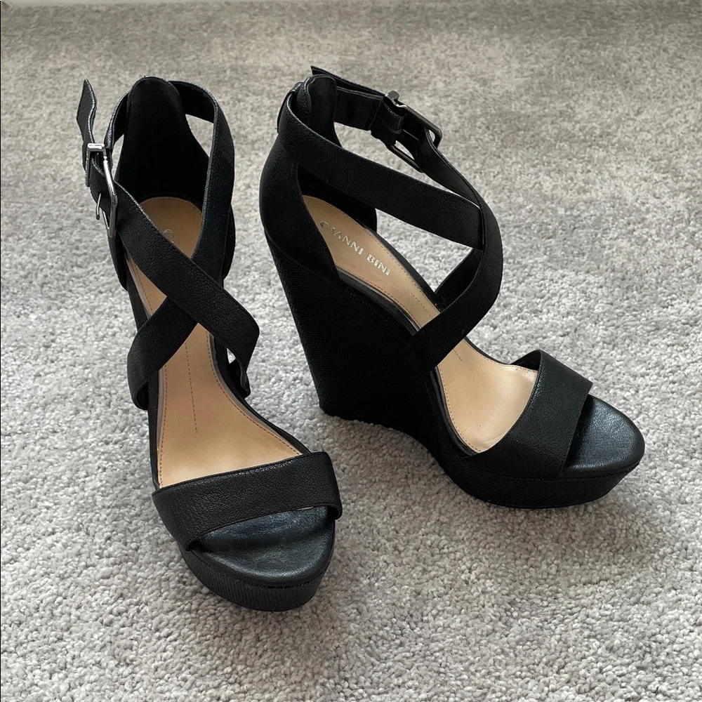 Gianni Bini Black Ankle Strap Wedge Sandals - Picture 15 of 16